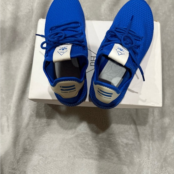 Adidas Hu - Blue Sneakers Lightweight Knit Design - Picture 4 of 9